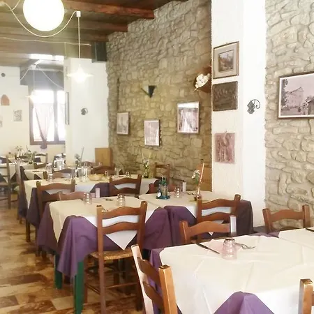 Ξενοδοχείο Capriolo 3*