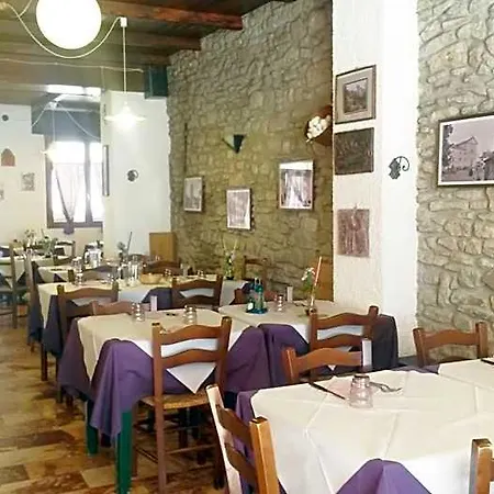 Ξενοδοχείο Capriolo 3*
