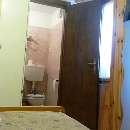 Hotel Capriolo 3*