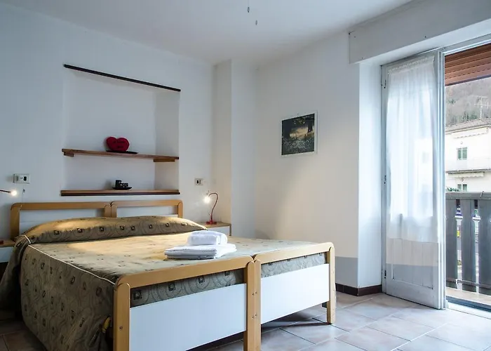 Capriolo Отель Видичатико